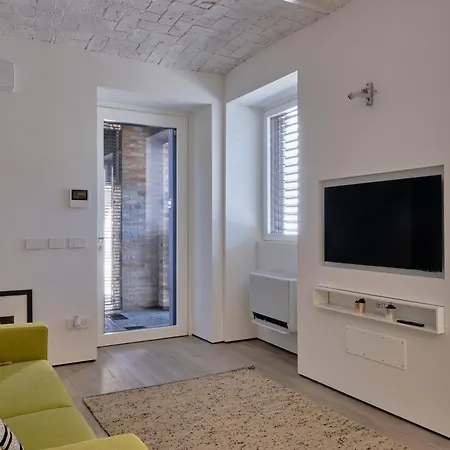 Apartment Serendipity *